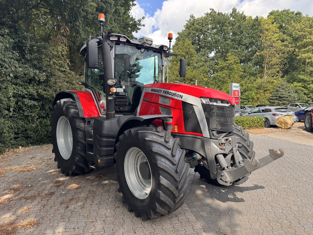 Massey Ferguson 8s.205 Dyna7 Exclusive - Farm tractor: picture 4 Massey Ferguson 8s.205 Dyna7 Exclusive - Farm tractor: picture 4