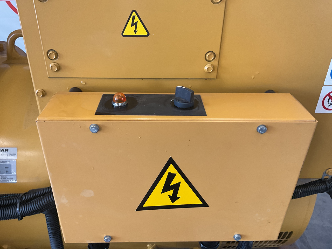Perkins 2306, 380KVA Generator. Like brand new. - Generator set: picture 5 Perkins 2306, 380KVA Generator. Like brand new. - Generator set: picture 5