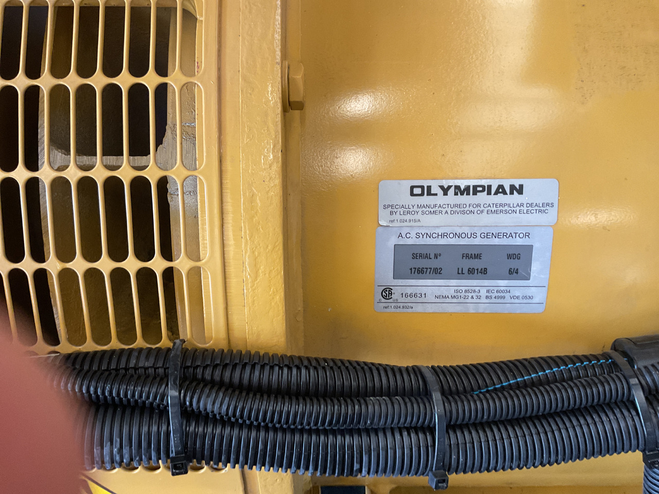 Perkins 2306, 380KVA Generator. Like brand new. - Generator set: picture 4 Perkins 2306, 380KVA Generator. Like brand new. - Generator set: picture 4