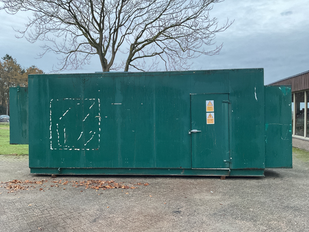 Volvo 1242GE, 450KVA super silent generator station. Complete and low hours. - Generator set: picture 1 Volvo 1242GE, 450KVA super silent generator station. Complete and low hours. - Generator set: picture 1