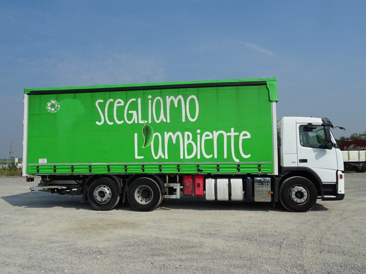 VOLVO FM9 R 62 - Curtainsider truck: picture 4 VOLVO FM9 R 62 - Curtainsider truck: picture 4
