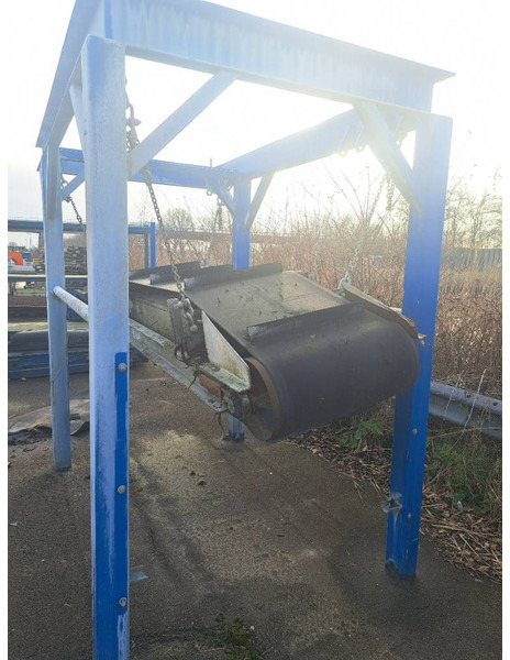 Powerscreen Magnet belt conveyor with frame 2100x - Construction machinery: picture 3 Powerscreen Magnet belt conveyor with frame 2100x - Construction machinery: picture 3