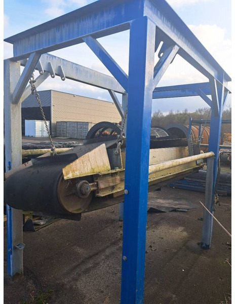 Powerscreen Magnet belt conveyor with frame 2100x - Construction machinery: picture 4 Powerscreen Magnet belt conveyor with frame 2100x - Construction machinery: picture 4