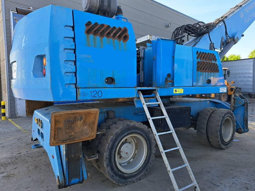 Fuchs MHL360D with low hour engine - Waste/ Industry handler: picture 4 Fuchs MHL360D with low hour engine - Waste/ Industry handler: picture 4