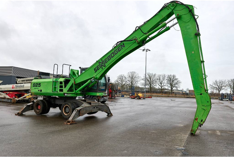 Sennebogen 825 M - Waste/ Industry handler: picture 4 Sennebogen 825 M - Waste/ Industry handler: picture 4