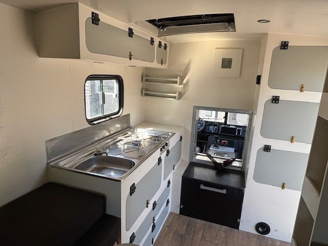 Camper Volvo C303 6x6 diesel laplander camper: picture 16