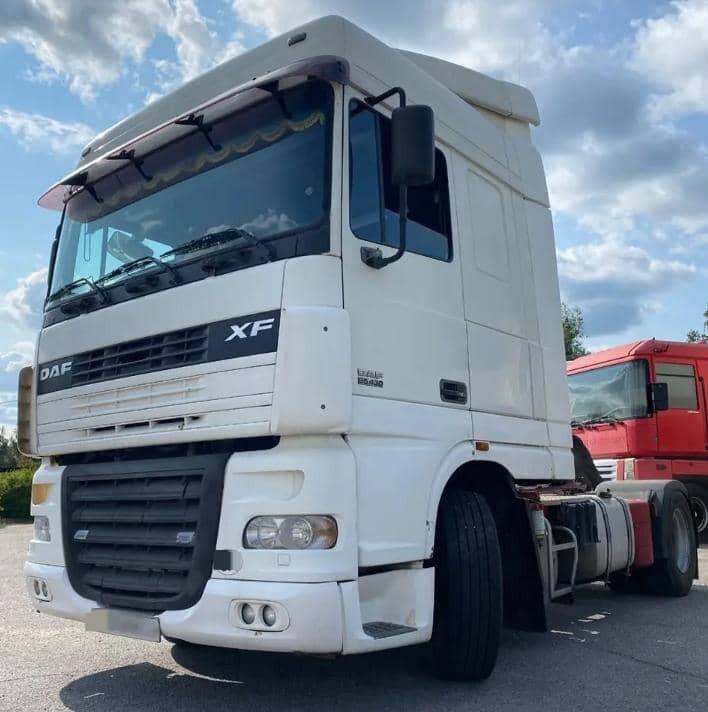 DAF XF 95 - Tractor unit: picture 2 DAF XF 95 - Tractor unit: picture 2