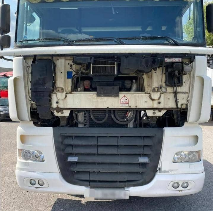 DAF XF 95 - Tractor unit: picture 3 DAF XF 95 - Tractor unit: picture 3