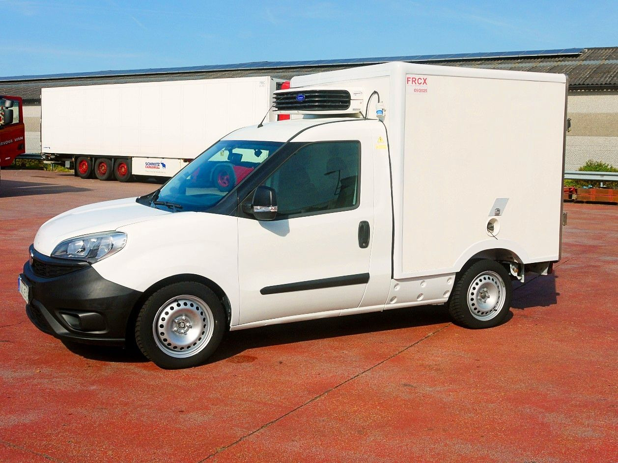Fiat DOBLO 1.6 KUHLKOFFER CARRIER XARIOS -20c A/C - Refrigerated van: picture 4 Fiat DOBLO 1.6 KUHLKOFFER CARRIER XARIOS -20c A/C - Refrigerated van: picture 4
