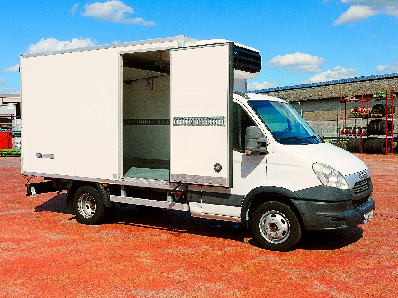 Iveco 35C13 DAILY KUHLKOFFER CARRIER XARIOS 600 MULTI - Refrigerated van: picture 3 Iveco 35C13 DAILY KUHLKOFFER CARRIER XARIOS 600 MULTI - Refrigerated van: picture 3