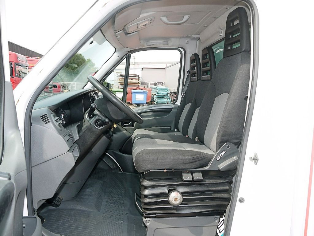 Refrigerated van Iveco 35C15 3.0 DAILY KUHLKOFFER CARRIER XARIOS 600 MT: picture 11