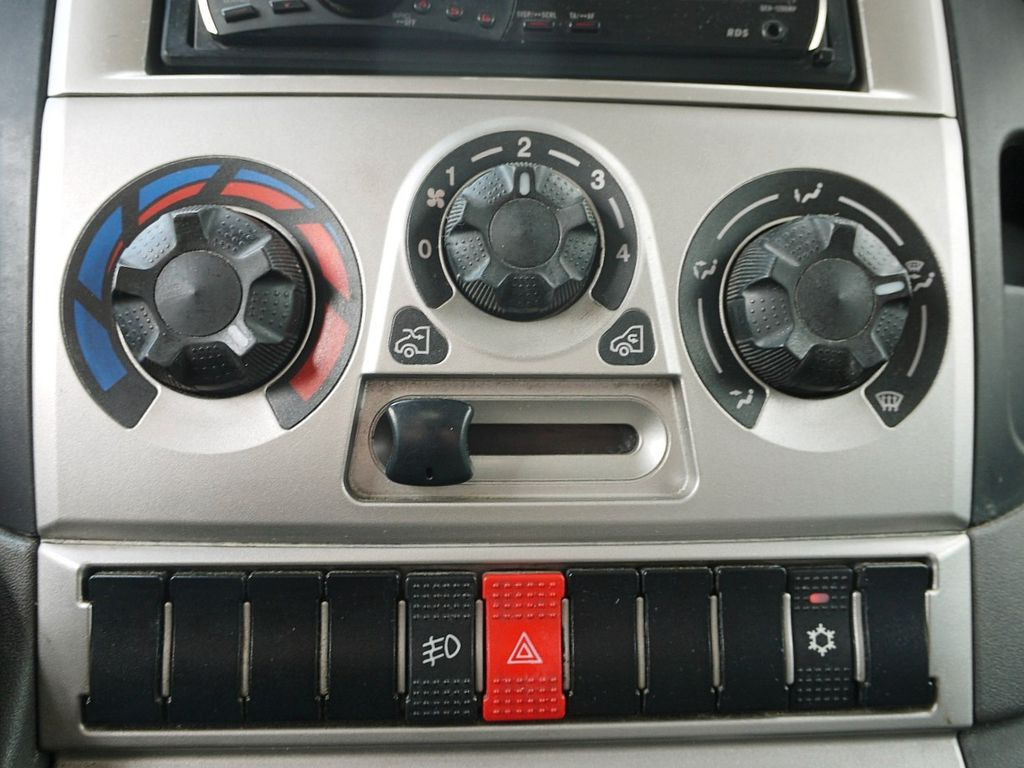 Refrigerated van Iveco 60C15 65 70 DAILY KUHLKOFFER THERMOKING V500 A/C Iveco 60C15 65 70 DAILY KUHLKOFFER THERMOKING V500 A/C: picture 15