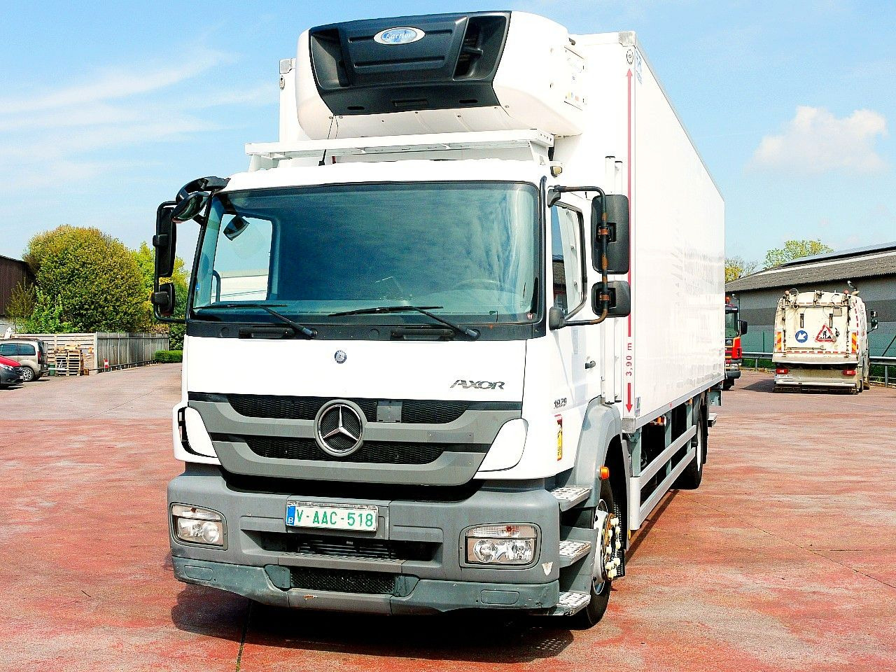 Mercedes-Benz 1829 AXOR KUHLKOFFER CARRIER SUPRA 950 MULTI A/C - Refrigerator truck: picture 5 Mercedes-Benz 1829 AXOR KUHLKOFFER CARRIER SUPRA 950 MULTI A/C - Refrigerator truck: picture 5