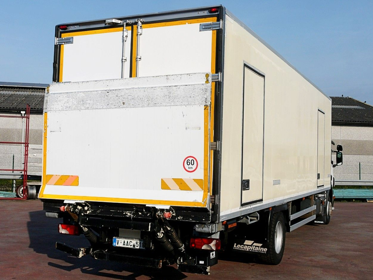 Refrigerator truck Scania P 230 KUHLKOFFER CARRIER SUPRA 950 MT A/C Scania P 230 KUHLKOFFER CARRIER SUPRA 950 MT A/C: picture 6