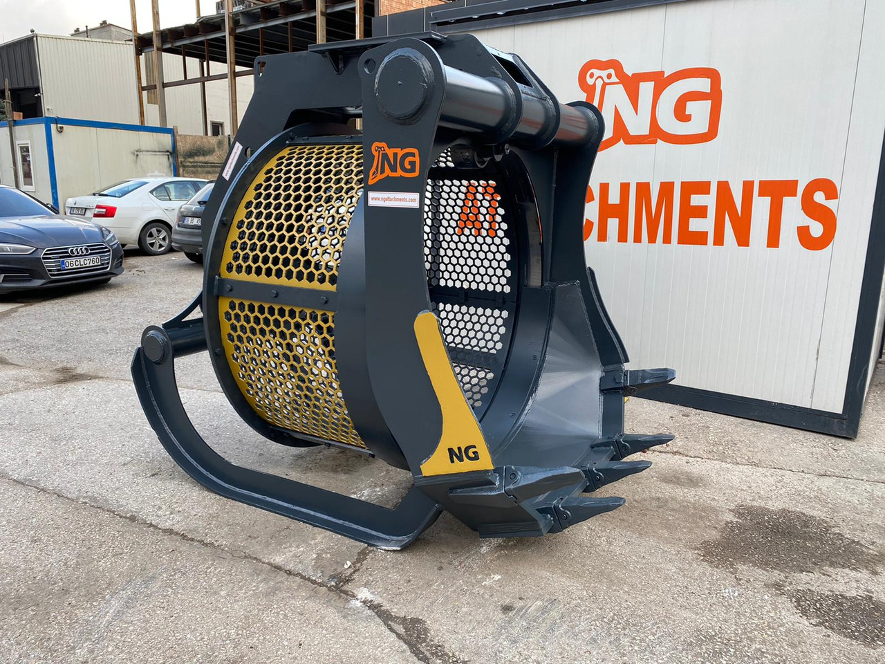 ROTARY SCREENING BUCKET - NG ATTACHMENTS - Bucket for Excavator: picture 3 ROTARY SCREENING BUCKET - NG ATTACHMENTS - Bucket for Excavator: picture 3