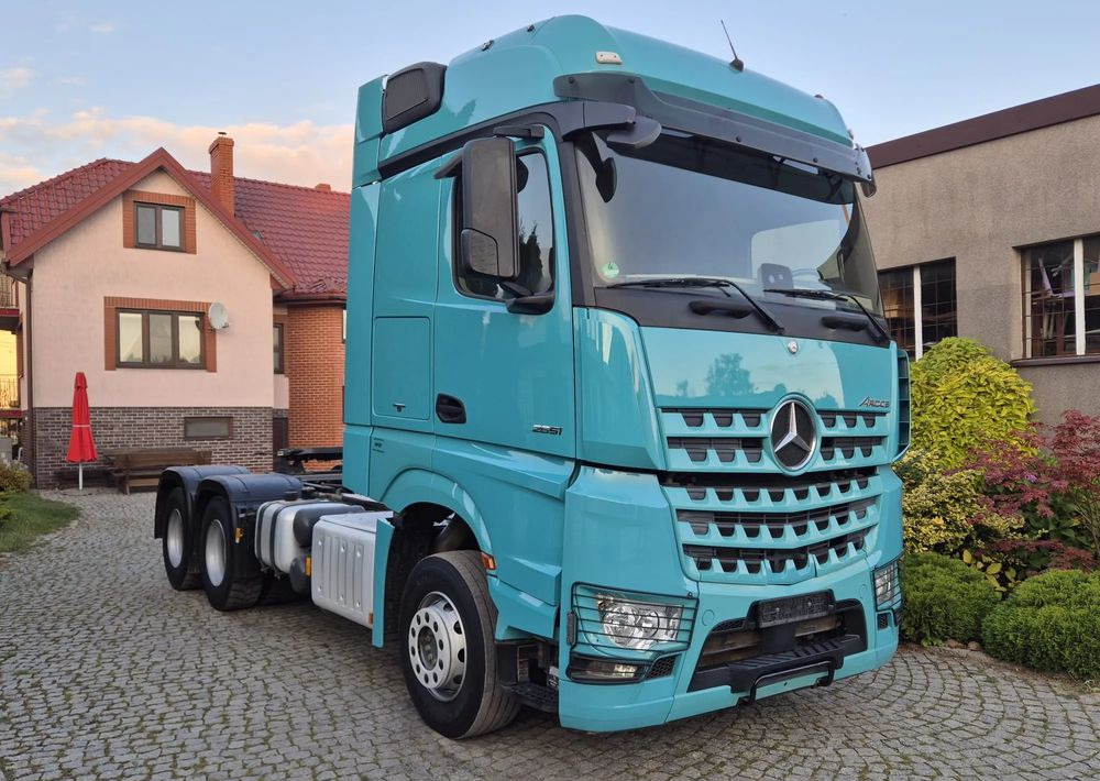 Mercedes-Benz AROCS - Tractor unit: picture 3 Mercedes-Benz AROCS - Tractor unit: picture 3