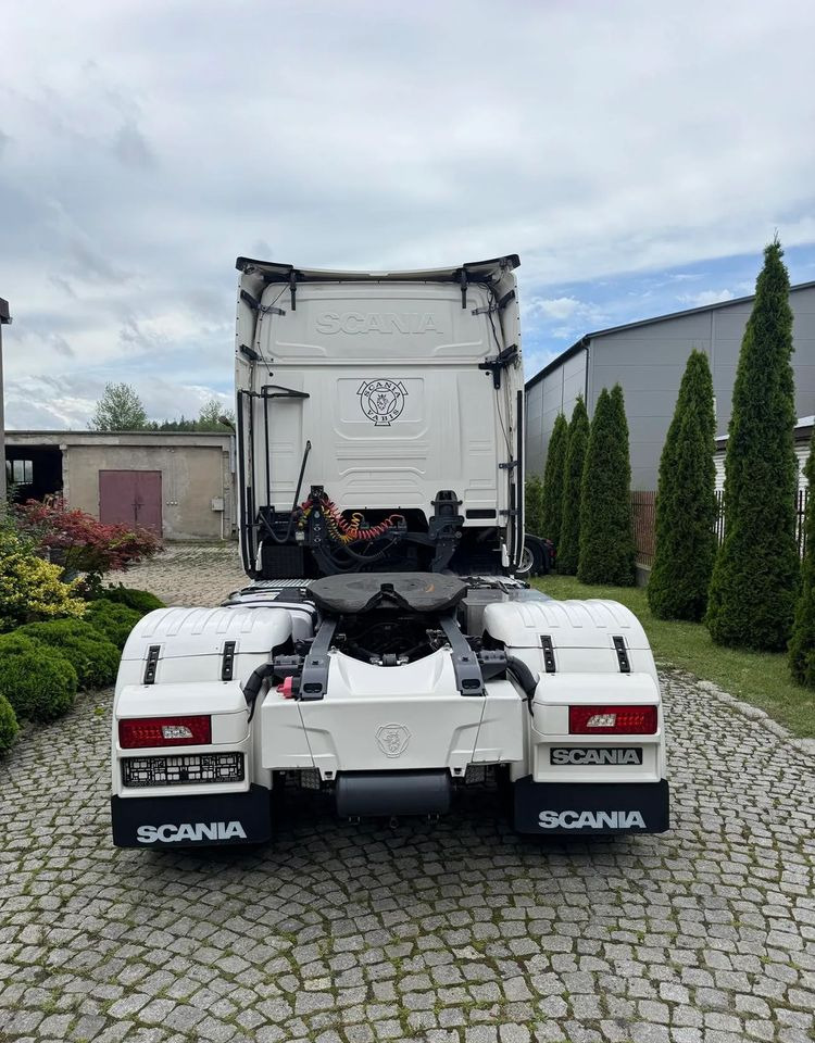 Scania R450 - Tractor unit: picture 5 Scania R450 - Tractor unit: picture 5