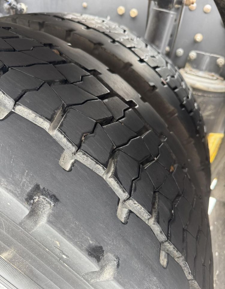 Tractor unit Scania R450: picture 19