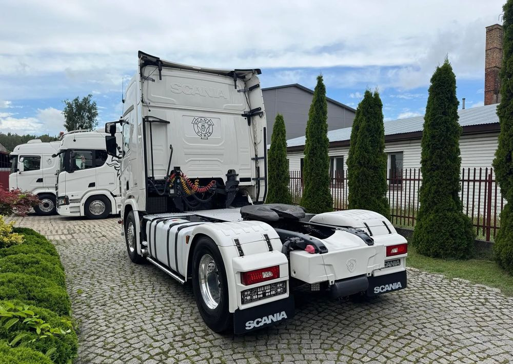 Scania R450 - Tractor unit: picture 4 Scania R450 - Tractor unit: picture 4