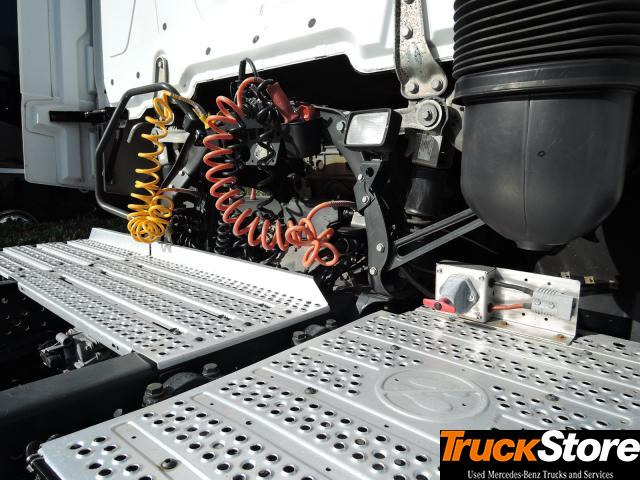 Mercedes-Benz Actros 1843 LS - Tractor unit: picture 2 Mercedes-Benz Actros 1843 LS - Tractor unit: picture 2