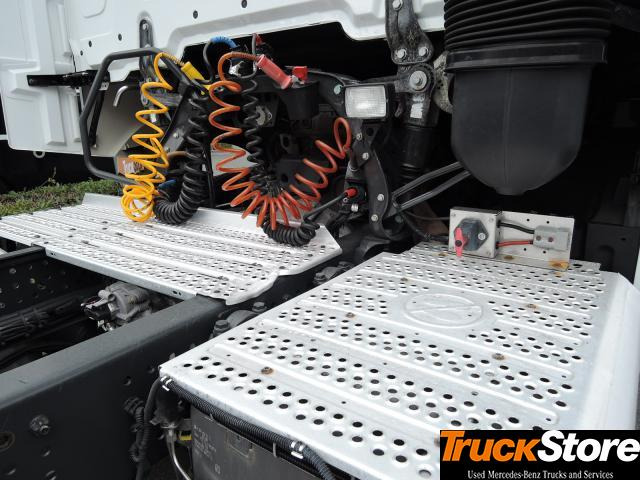 Mercedes-Benz Actros 1843 LS - Tractor unit: picture 2 Mercedes-Benz Actros 1843 LS - Tractor unit: picture 2