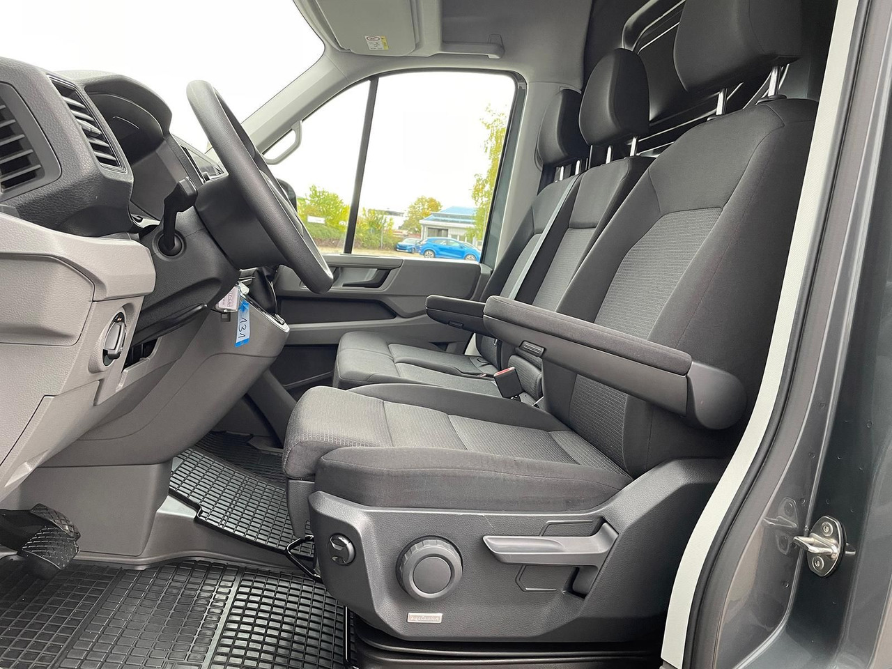 Panel van MAN TGE 3.160 L4H3 KASTEN TEMPOMAT AHK SITZHZ DAB: picture 12 Panel van MAN TGE 3.160 L4H3 KASTEN TEMPOMAT AHK SITZHZ DAB: picture 12