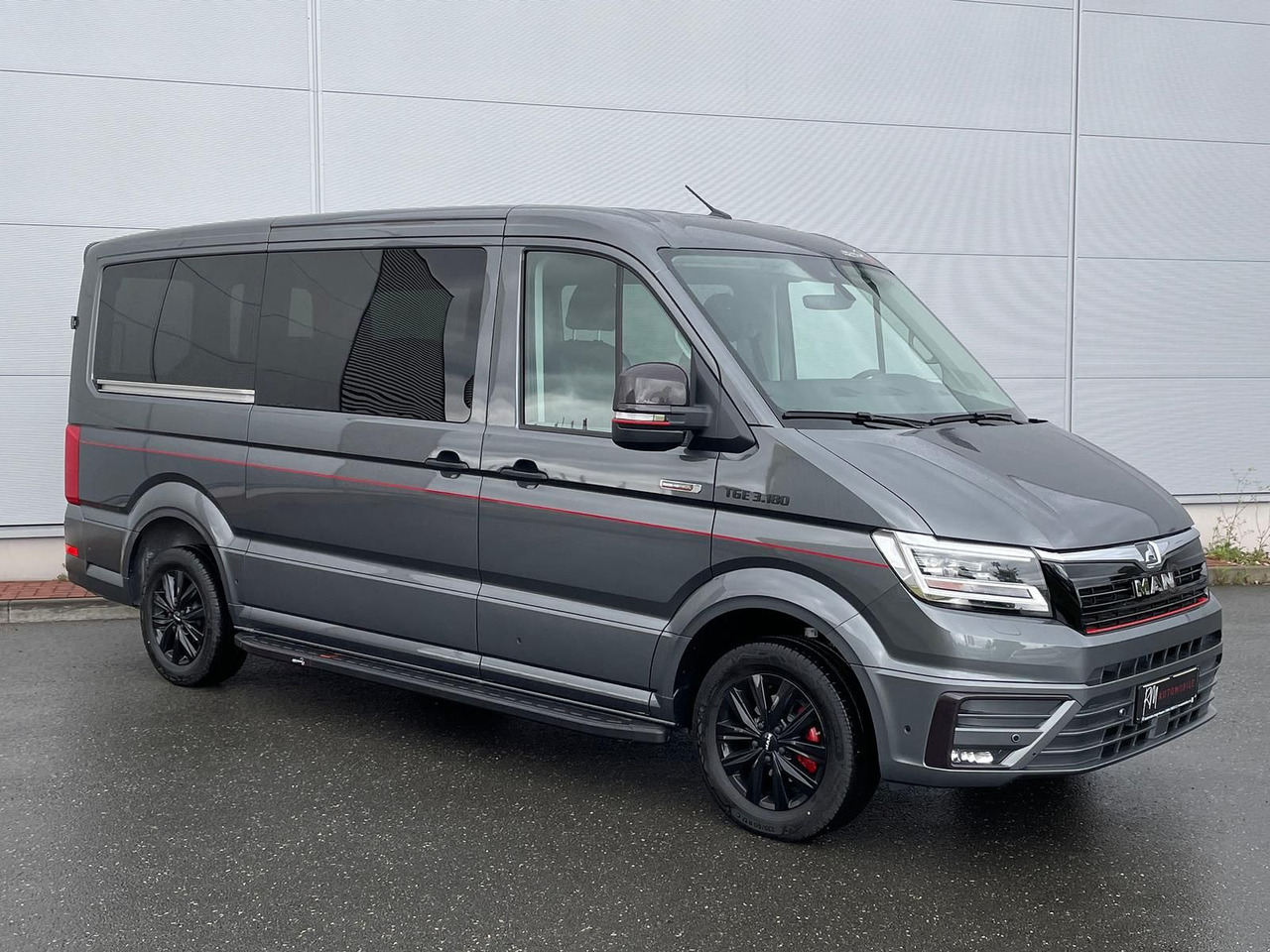 MAN TGE 3.180 Kombi L3H2 4x4 INDIVIDUAL S LED ACC - Minibus, Passenger van: picture 2 MAN TGE 3.180 Kombi L3H2 4x4 INDIVIDUAL S LED ACC - Minibus, Passenger van: picture 2