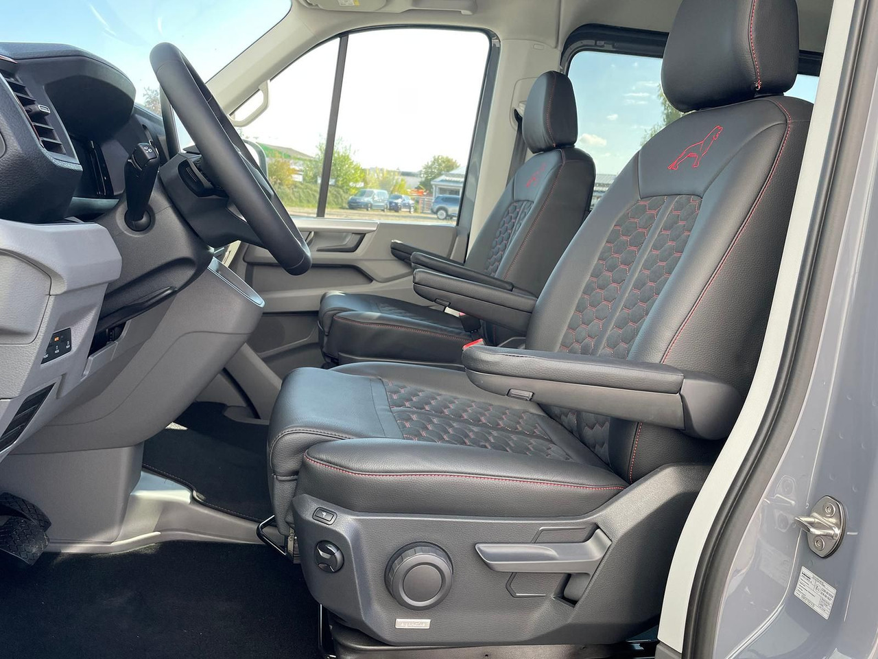 Car MAN TGE 3.200 L3H2 MIXTO 4x4 Individual S ACC STANDH: picture 12 Car MAN TGE 3.200 L3H2 MIXTO 4x4 Individual S ACC STANDH: picture 12