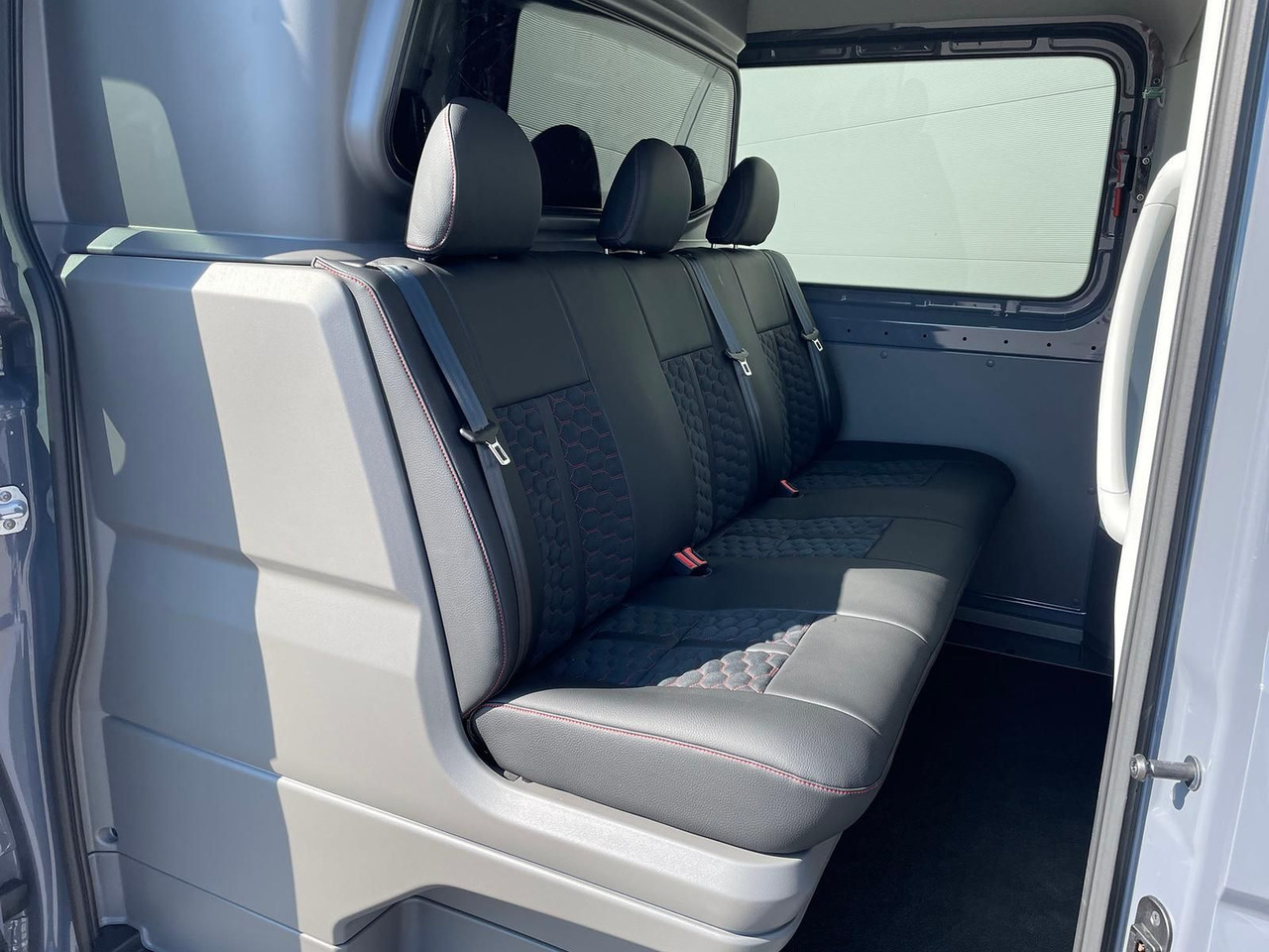 Car MAN TGE 3.200 L3H2 MIXTO 4x4 Individual S ACC STANDH: picture 11 Car MAN TGE 3.200 L3H2 MIXTO 4x4 Individual S ACC STANDH: picture 11