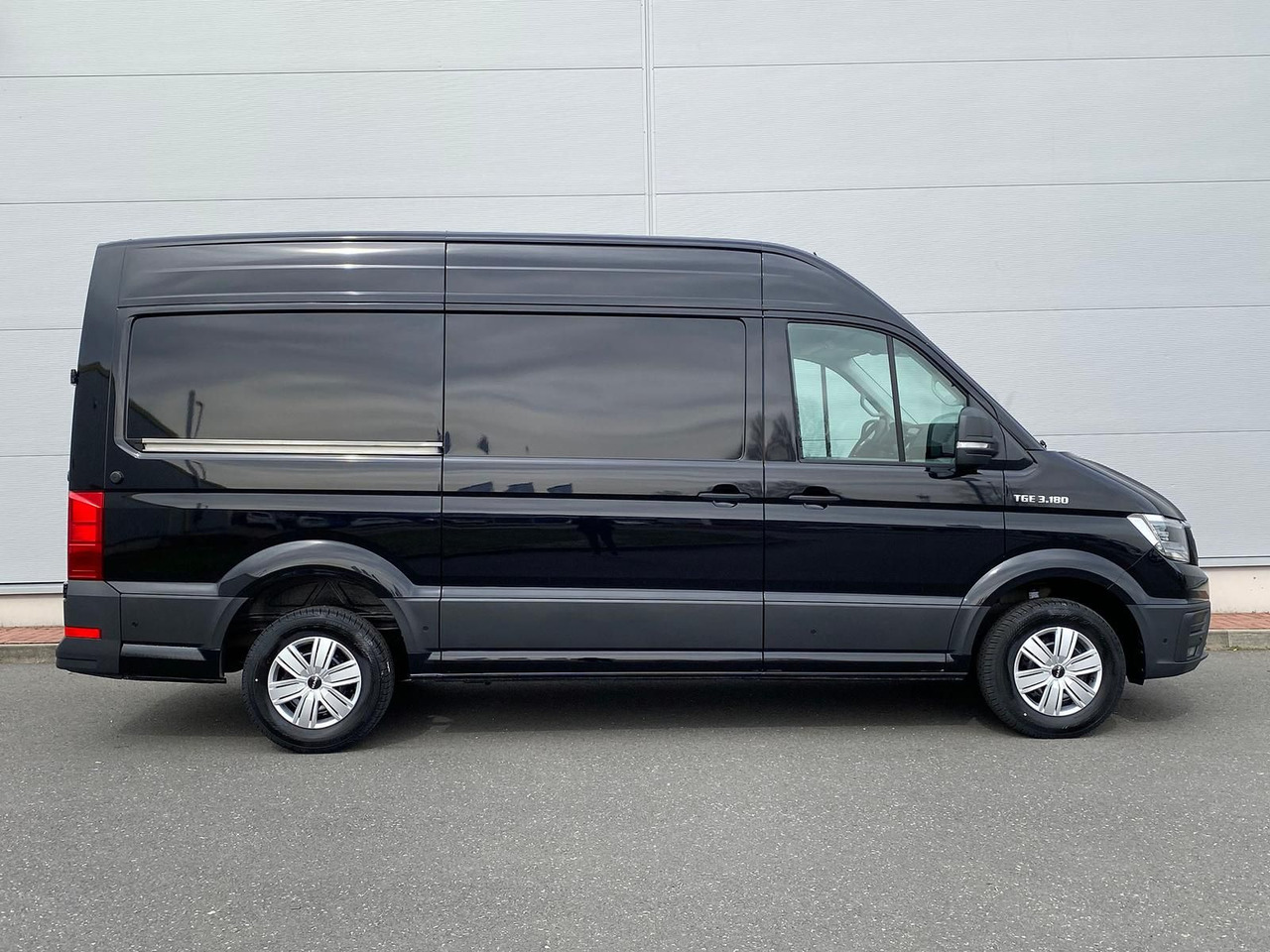 MAN TGE 3.180 L3H3 Kasten STANDHZ ACC LED SITZHZ - Van: picture 5 MAN TGE 3.180 L3H3 Kasten STANDHZ ACC LED SITZHZ - Van: picture 5