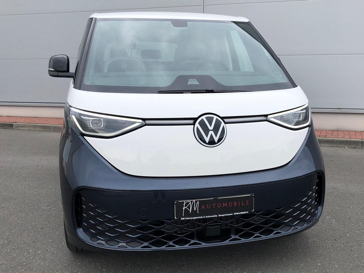 Volkswagen ID. Buzz 150 kW Pro AHK ACC MATRIX LED KEYLESS - Minibus, Electric bus: picture 3 Volkswagen ID. Buzz 150 kW Pro AHK ACC MATRIX LED KEYLESS - Minibus, Electric bus: picture 3