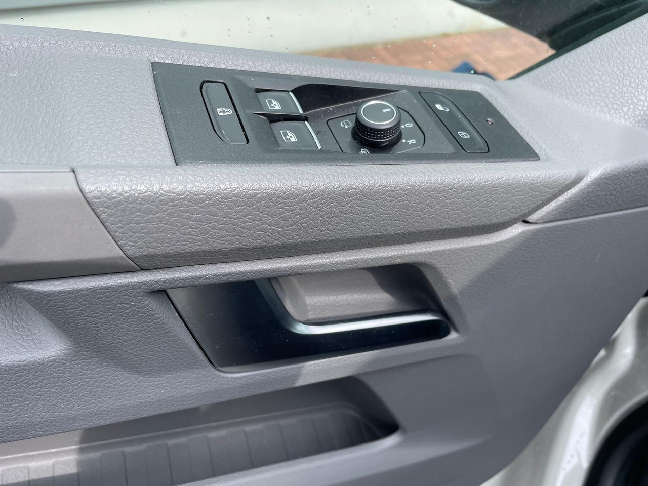 New Panel van Volkswagen T6.1 Transporter 2.0 TDI lang 4MOTION SITZHZ NAV: picture 32