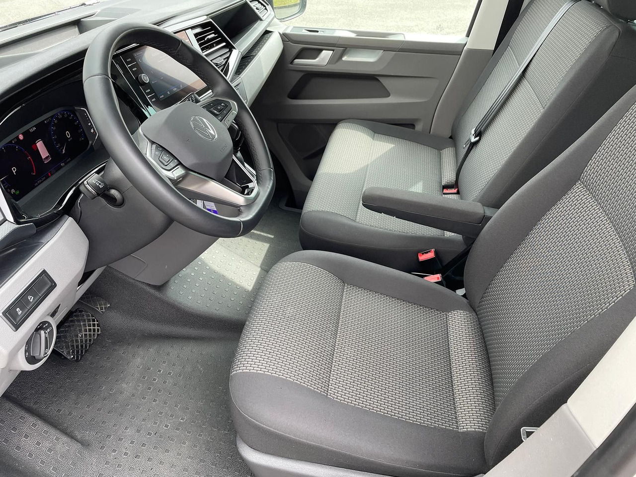 New Panel van Volkswagen T6.1 Transporter 2.0 TDI lang 4MOTION SITZHZ NAV: picture 12