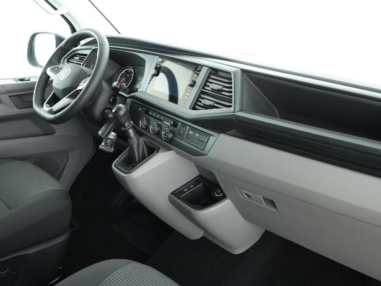 Volkswagen T6.1 Transporter Kombi KR STANDHZ LED ACC NAVI - Station wagon: picture 3 Volkswagen T6.1 Transporter Kombi KR STANDHZ LED ACC NAVI - Station wagon: picture 3