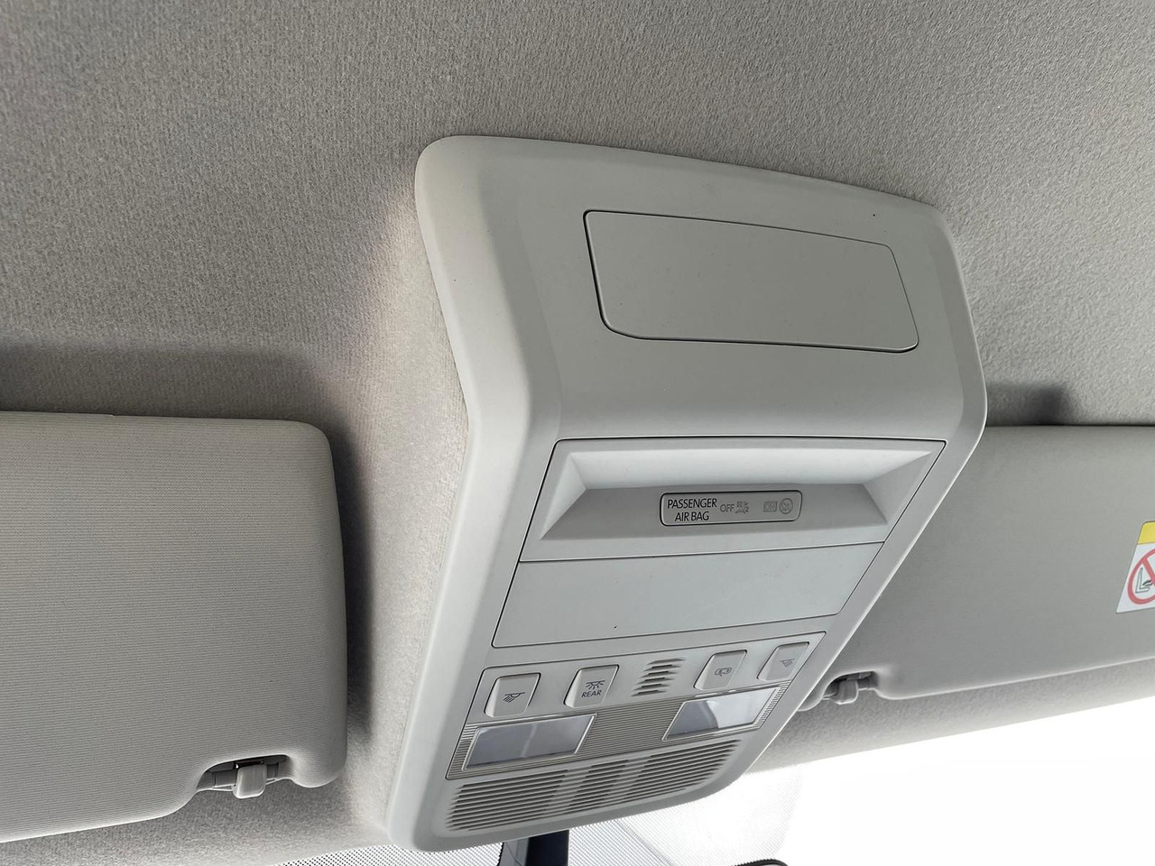 Panel van Volkswagen T6.1 Transporter Mixto lang 4M MFL LED TEMPOMAT: picture 24