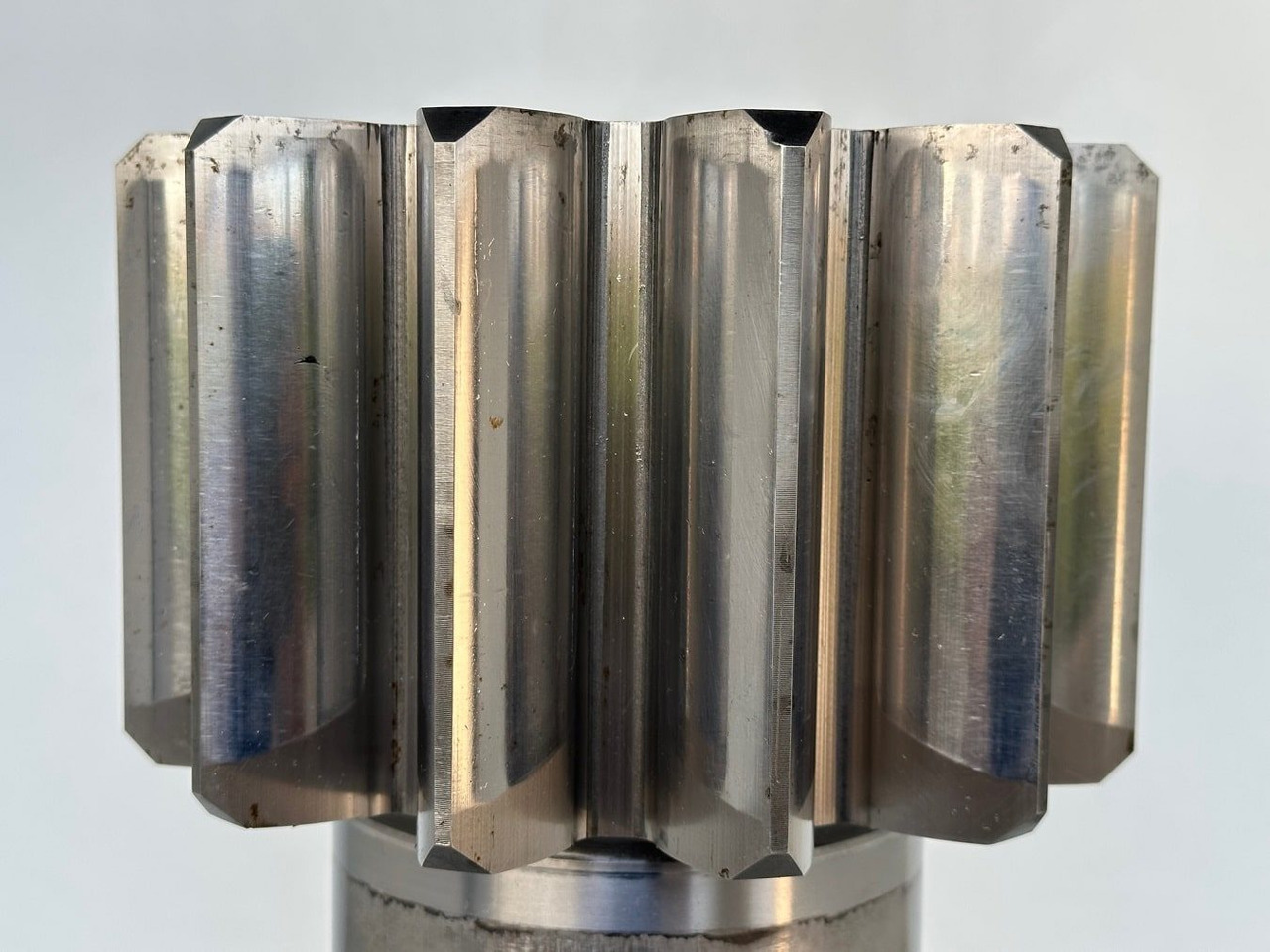 Swing motor for Crawler excavator Liebherr Abtriebswelle ID-Nr.90208977.  SAT325A296.  R934-1550, R938-1650,  R945-1866.   #90208977.12#: picture 12 Swing motor for Crawler excavator Liebherr Abtriebswelle ID-Nr.90208977.  SAT325A296.  R934-1550, R938-1650,  R945-1866.   #90208977.12#: picture 12