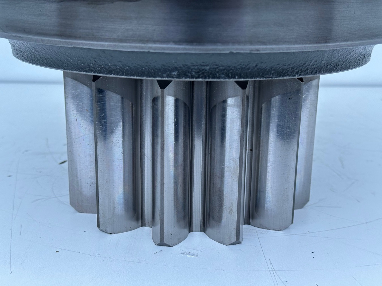Swing motor for Crawler excavator Liebherr Abtriebswellengehäuse ID-Nr.90013701 mit Abtriebswelle ID-Nr.90214087.    SAT275A290.  R922 LC-1486. R924 LC-1487.  #0774#0784#: picture 12
