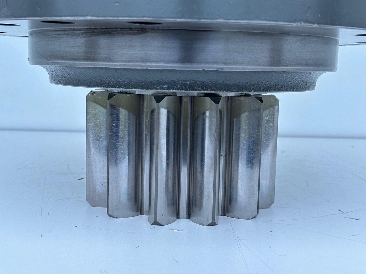 Swing motor for Crawler excavator Liebherr Abtriebswellengehäuse ID-Nr.90013701 mit Abtriebswelle ID-Nr.90214087.    SAT275A290.  R922 LC-1486. R924 LC-1487.  #0774#0784#: picture 11