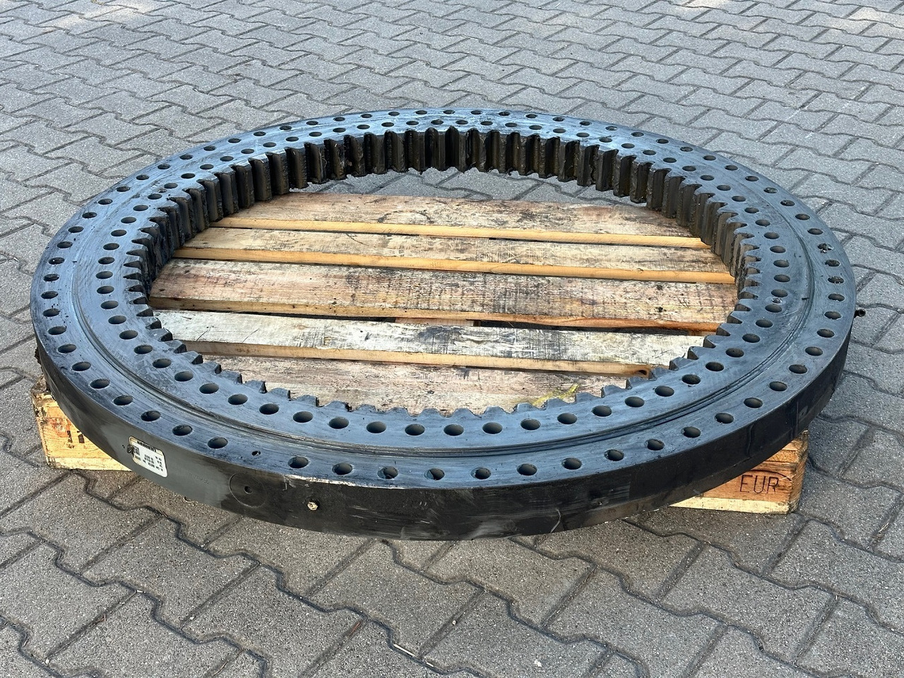 Liebherr Drehkranz - Kugeldrehverbindung Typ:KUD120 VJ 001. ID-Nr.969077501. MK 88, MK88 Plus. #969077501.10178# - Slewing ring for Mobile crane: picture 1 Liebherr Drehkranz - Kugeldrehverbindung Typ:KUD120 VJ 001. ID-Nr.969077501. MK 88, MK88 Plus. #969077501.10178# - Slewing ring for Mobile crane: picture 1