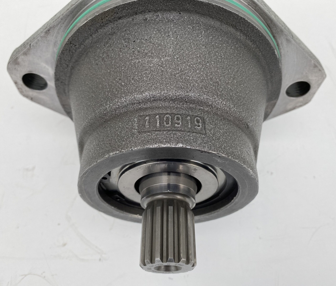 Hydraulic motor for Wheel excavator Liebherr Hydraulikeinbaumotor FMF045, ID-Nr.10132702. A924,LH30C,LH30M,LH35M,LH35MT,LH40C,LH40CP,LH40M,LH40MP,LH50CHR,LH50M,LH50MHR,LH50MT. #07110#: picture 16 Hydraulic motor for Wheel excavator Liebherr Hydraulikeinbaumotor FMF045, ID-Nr.10132702. A924,LH30C,LH30M,LH35M,LH35MT,LH40C,LH40CP,LH40M,LH40MP,LH50CHR,LH50M,LH50MHR,LH50MT. #07110#: picture 16