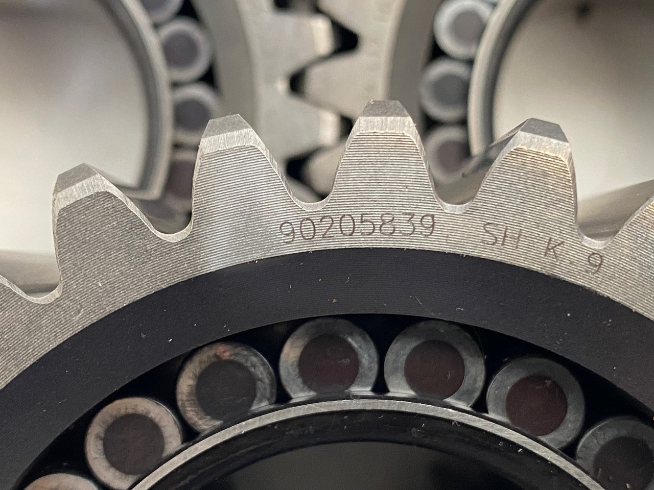 Final drive for Construction machinery Liebherr Planetenrad ID-Nr.90205840. FAT350P126 - FAT350P138. R920 - R922 - R924 - R925 - R926 - R930 T. #PL13.01#: picture 15 Final drive for Construction machinery Liebherr Planetenrad ID-Nr.90205840. FAT350P126 - FAT350P138. R920 - R922 - R924 - R925 - R926 - R930 T. #PL13.01#: picture 15