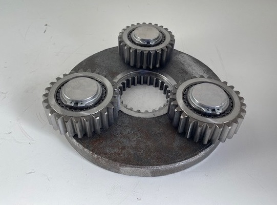 Liebherr Planetenträger and Planetenräder ID-Nr.90024981 - ID-Nr.90024983. FAT325P113, FAT325P115, FAT325P119. #N5021# - Final drive for Construction machinery: picture 2 Liebherr Planetenträger and Planetenräder ID-Nr.90024981 - ID-Nr.90024983. FAT325P113, FAT325P115, FAT325P119. #N5021# - Final drive for Construction machinery: picture 2