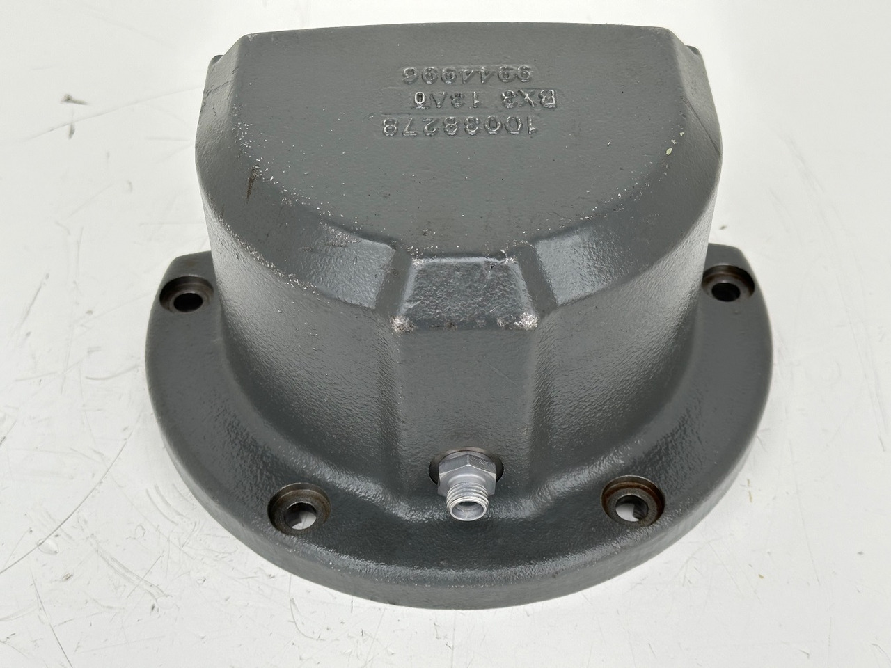 Liebherr Schmierfettkappe ID-Nr.9944996. SAT275/261 - SAT275/266 - SAT275/289 - SAT275/292. #9944996.1744# - Gearbox for Excavator: picture 1 Liebherr Schmierfettkappe ID-Nr.9944996. SAT275/261 - SAT275/266 - SAT275/289 - SAT275/292. #9944996.1744# - Gearbox for Excavator: picture 1