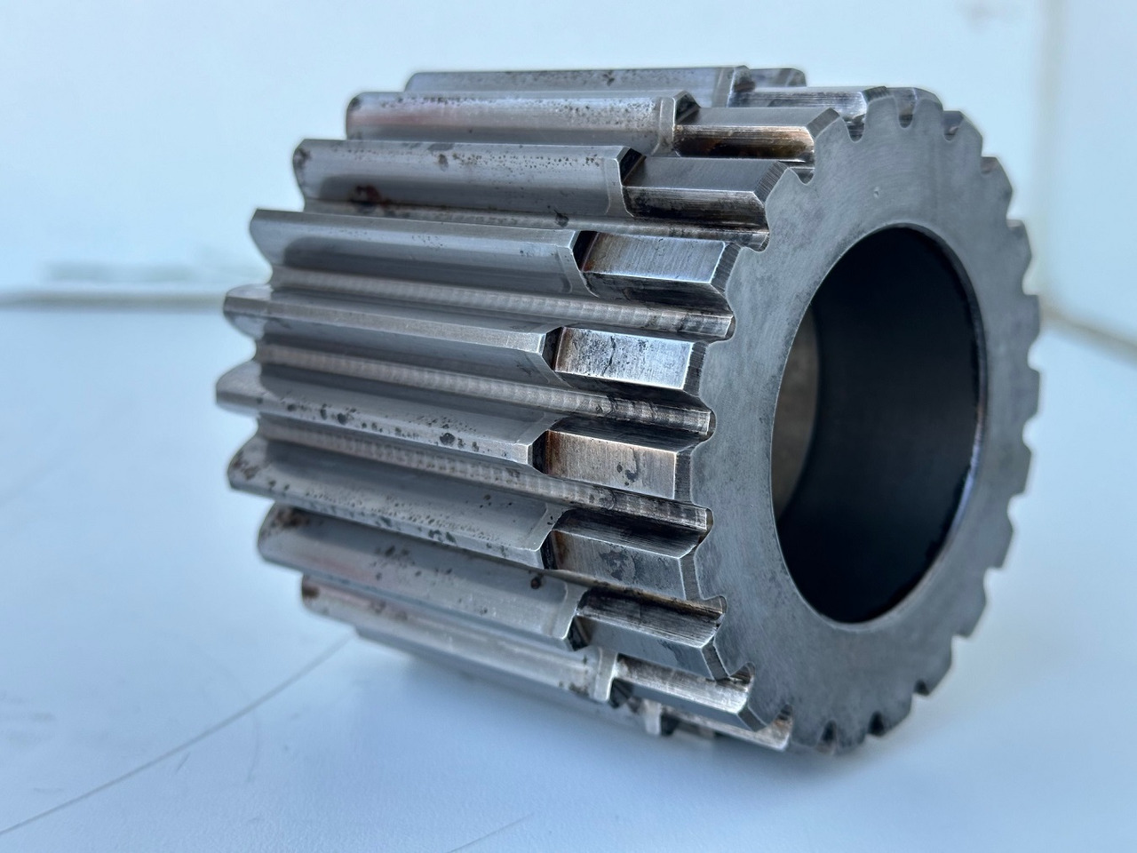 Liebherr Sonnenrad ID-Nr.90016258. FAT400P112,FAT400P130,FAT400P139,LOS1936,LOS926,R926,R928,R930,R934,R936,R938,R940,R944,R946,R950T. #90016258.06.08# - Final drive for Crawler excavator: picture 1 Liebherr Sonnenrad ID-Nr.90016258. FAT400P112,FAT400P130,FAT400P139,LOS1936,LOS926,R926,R928,R930,R934,R936,R938,R940,R944,R946,R950T. #90016258.06.08# - Final drive for Crawler excavator: picture 1