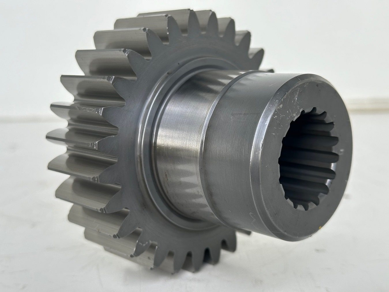 Gearbox for Construction machinery Liebherr Stirnrad ID-Nr.9080174. Pumpenverteilergetriebe Typ:PVG351 B 382. A944, E934, EP934, EP944, ER934, ER944, LOS934, P944, R944. #9080174.01#: picture 7 Gearbox for Construction machinery Liebherr Stirnrad ID-Nr.9080174. Pumpenverteilergetriebe Typ:PVG351 B 382. A944, E934, EP934, EP944, ER934, ER944, LOS934, P944, R944. #9080174.01#: picture 7