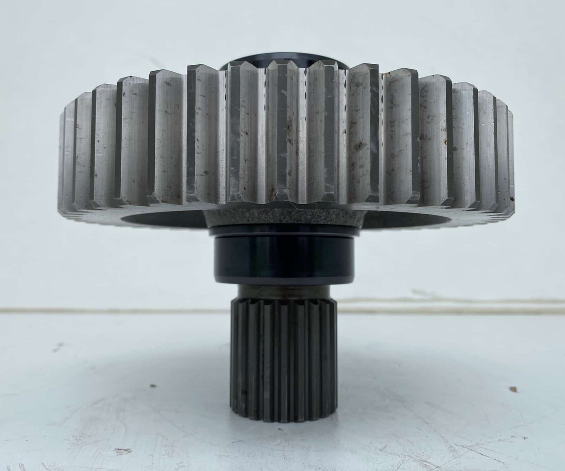 Liebherr Stirnrad ID-Nr.932526601. LU950J-995, LU950JLGP-996. PR744L-940, PR744LGP-942, PR744XL-941, RL54-1415, RL56-1632, RL-563A-1632, RL564F-1632. - Final drive for Bulldozer: picture 3 Liebherr Stirnrad ID-Nr.932526601. LU950J-995, LU950JLGP-996. PR744L-940, PR744LGP-942, PR744XL-941, RL54-1415, RL56-1632, RL-563A-1632, RL564F-1632. - Final drive for Bulldozer: picture 3