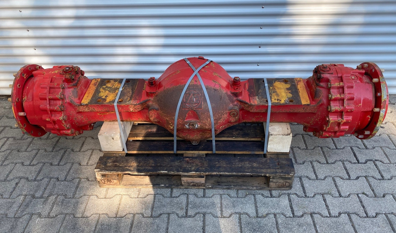 Liebherr Vorderachse-Planetenstarrachse Typ:MT-L3095. ID-Nr.10022960 - ID-Nr.10425801. L554, L556. #1660740# - Front axle for Wheel loader: picture 5 Liebherr Vorderachse-Planetenstarrachse Typ:MT-L3095. ID-Nr.10022960 - ID-Nr.10425801. L554, L556. #1660740# - Front axle for Wheel loader: picture 5