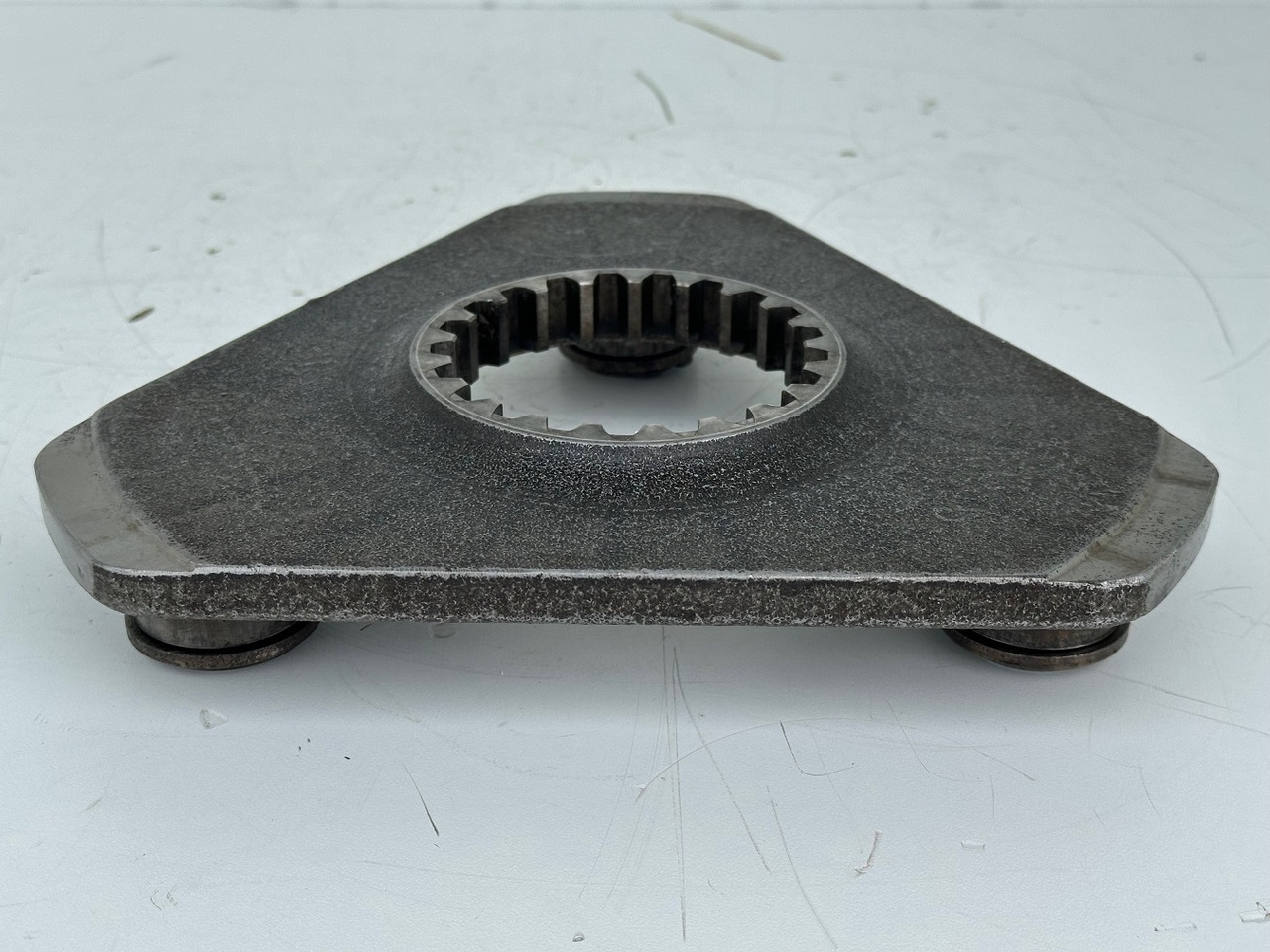 Original Liebherr Planetenträger ID-Nr.90214391. FAT400P130. LOS926,R926,R930,R934,R936 K-LC,R936 K-NLC,R936 K-SLC,R938. #90214391.FI.2049# - Final drive for Construction machinery: picture 5 Original Liebherr Planetenträger ID-Nr.90214391. FAT400P130. LOS926,R926,R930,R934,R936 K-LC,R936 K-NLC,R936 K-SLC,R938. #90214391.FI.2049# - Final drive for Construction machinery: picture 5