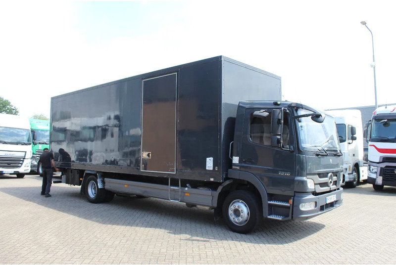 Mercedes-Benz Atego 1318 * EURO5 * 4X2 * MANUAL * - Box truck: picture 5 Mercedes-Benz Atego 1318 * EURO5 * 4X2 * MANUAL * - Box truck: picture 5