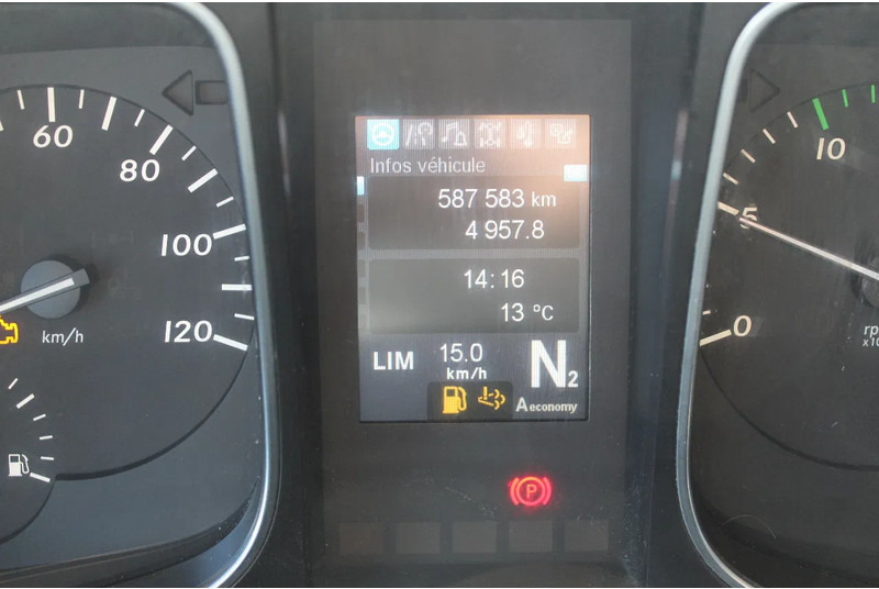 Tractor unit Mercedes-Benz Actros 1845 * EURO6 * 4X2 *: picture 13
